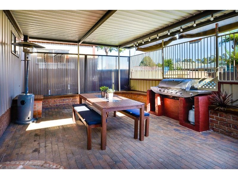 31 Horatio Street, Rosemeadow NSW 2560