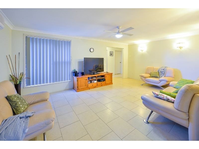 46 Semillon Cres, Eschol Park NSW 2558