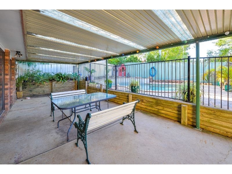 46 Semillon Cres, Eschol Park NSW 2558