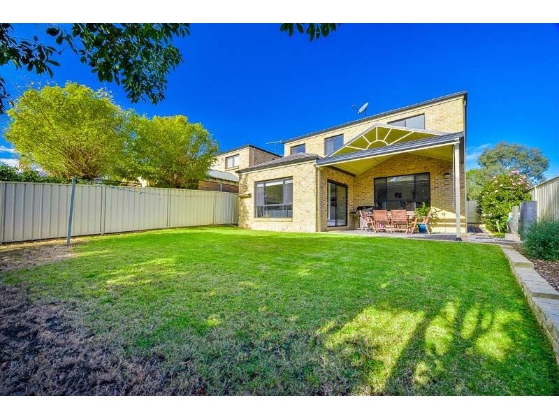 19 Lissanthe Street, Mount Annan NSW 2567