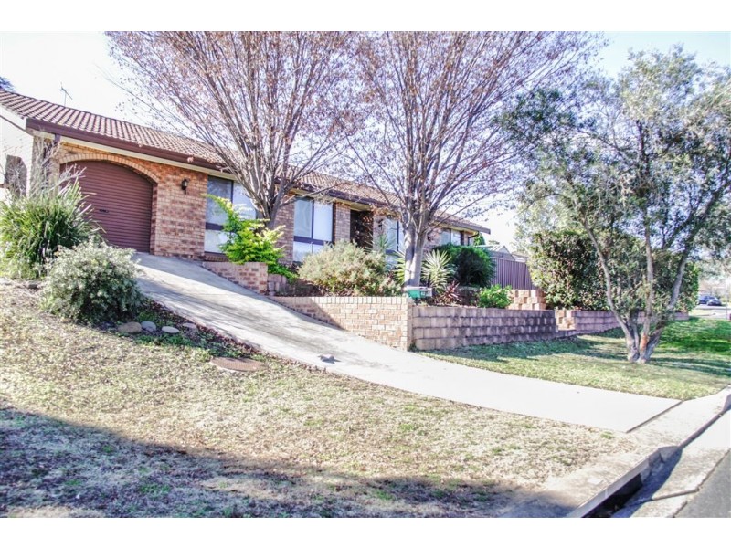 42 Southdown Road, Elderslie NSW 2570