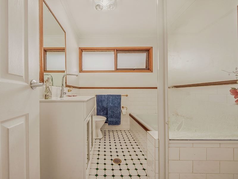 3 Tigg Place, Ambarvale NSW 2560