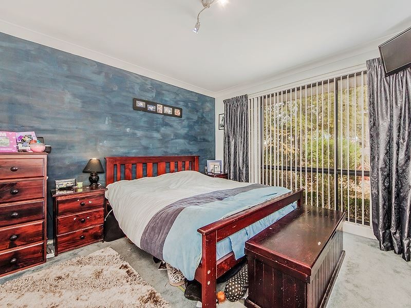 15 Bottlebrush Street, Mount Annan NSW 2567