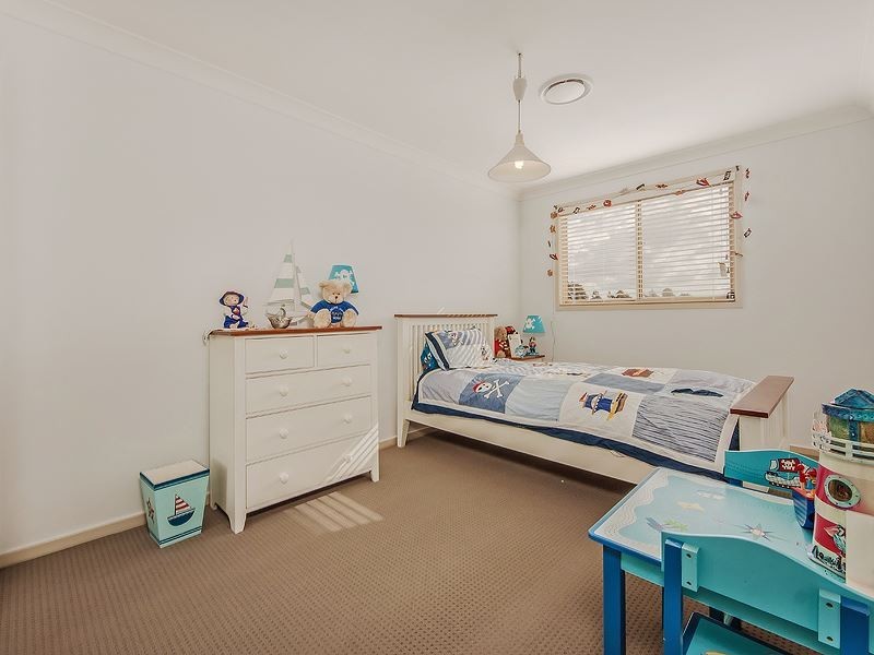 16 Crystal Way, Mount Annan NSW 2567