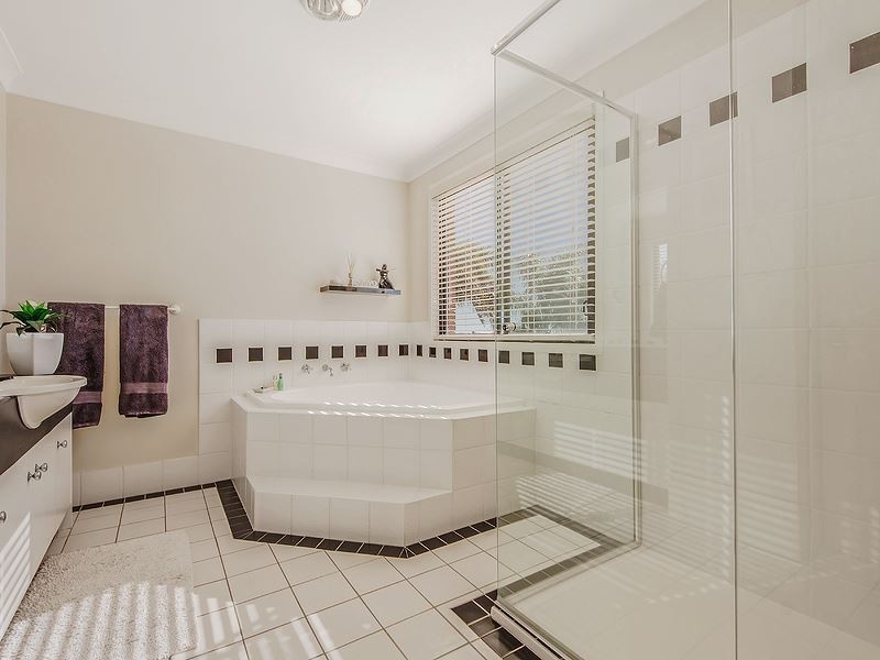 19 Deep Pool Way, Mount Annan NSW 2567