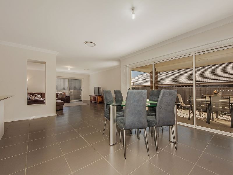248 South Circuit, Oran Park NSW 2570