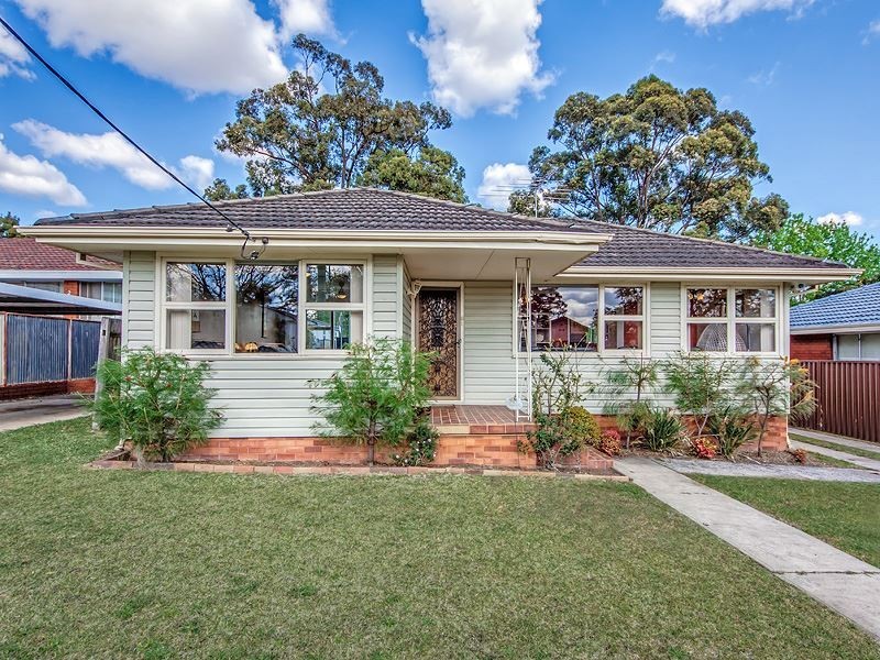 4 Nicholson Avenue, Leumeah NSW 2560