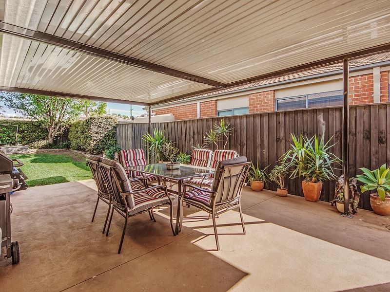 18 Ashford Circuit, Currans Hill NSW 2567