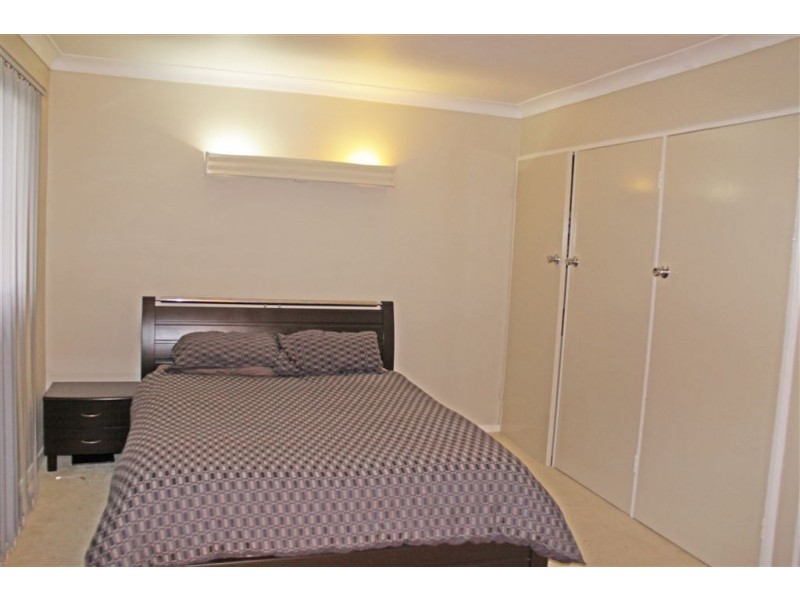 37 Dandenong Cres, Ruse NSW 2560