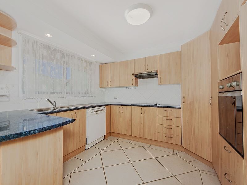 7 Bimbadeen Avenue, Bradbury NSW 2560