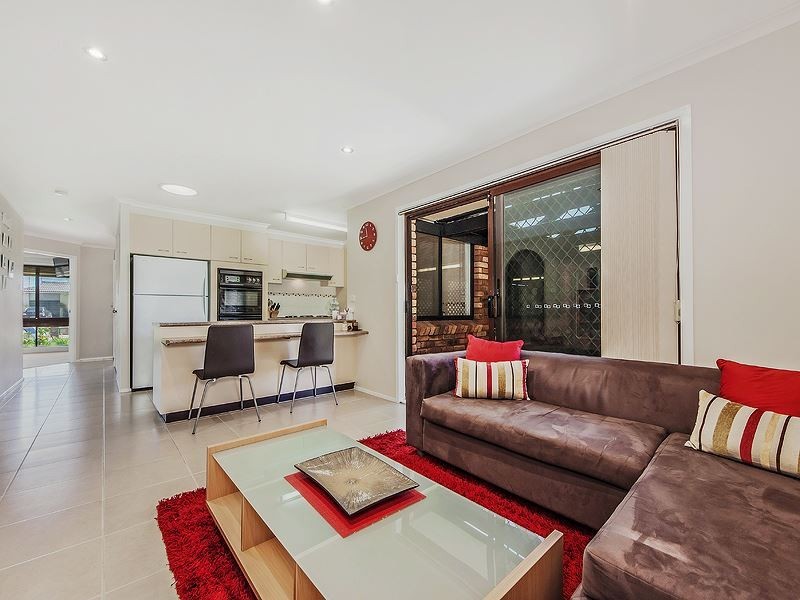 14 Seyton Place, Rosemeadow NSW 2560