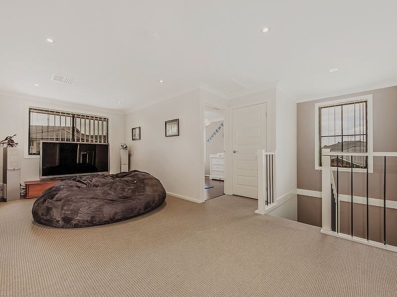 1 Laurina Street, Mount Annan NSW 2567