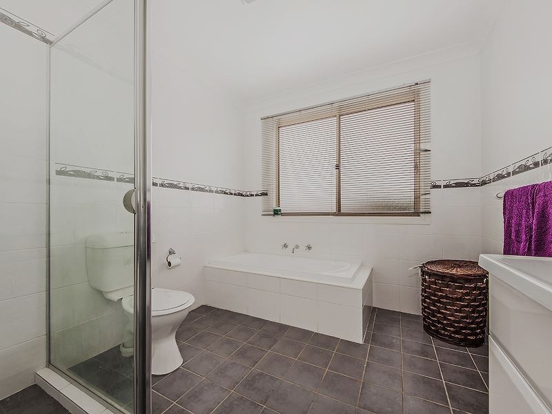 3 Windmill Parade, Currans Hill NSW 2567