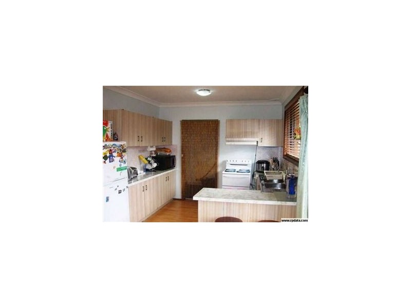 2/1a Barcoo Ave, Leumeah NSW 2560