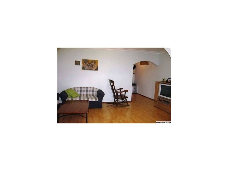 2/1a Barcoo Ave, Leumeah NSW 2560