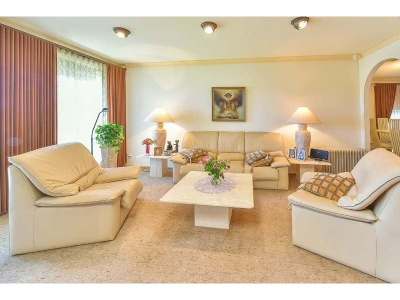 74 Stornoway Ave, St Andrews NSW 2566