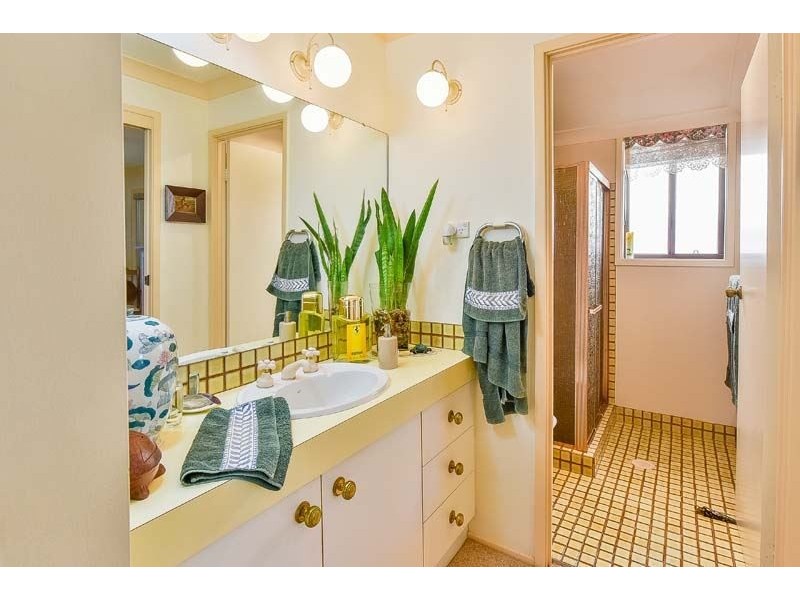 74 Stornoway Ave, St Andrews NSW 2566