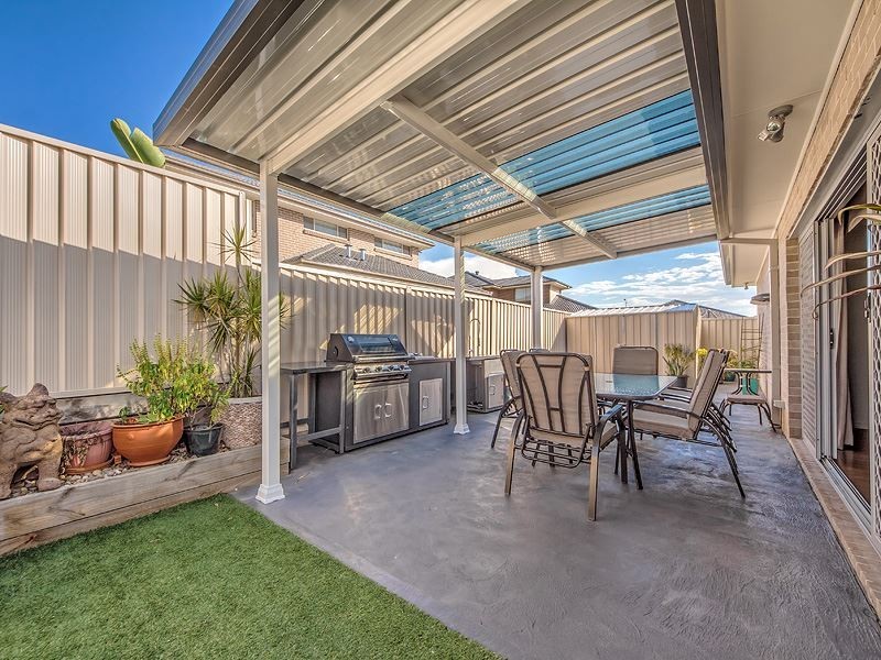 8 Lancaster Street, Gregory Hills NSW 2557