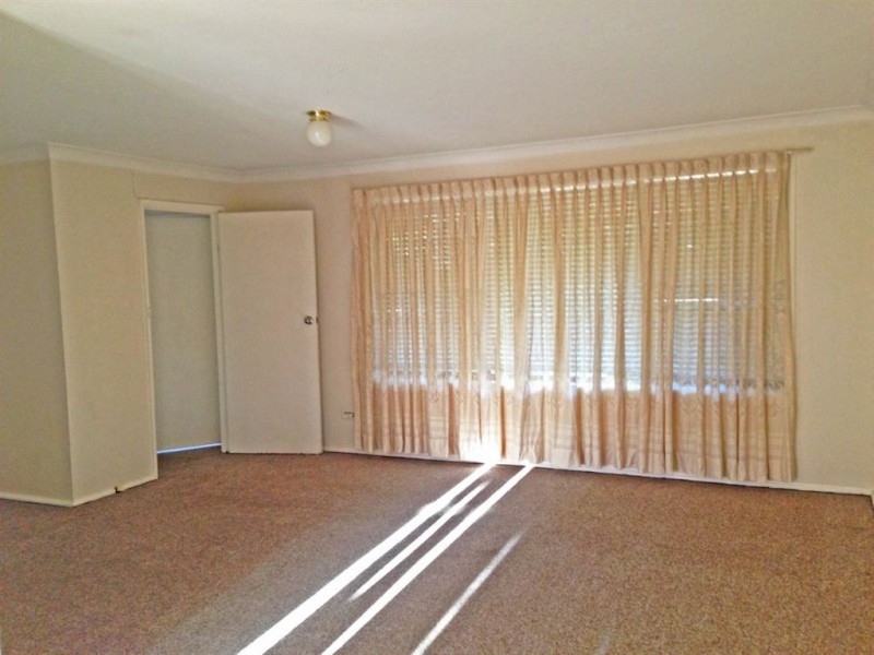 7 Jarrah Ave, Bradbury NSW 2560