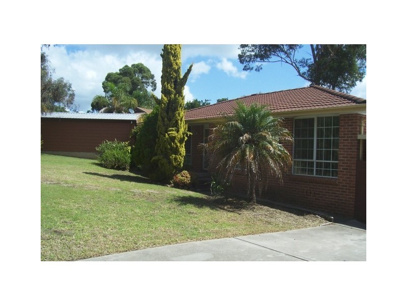 5 Bobuck Place, St Helens Park NSW 2560