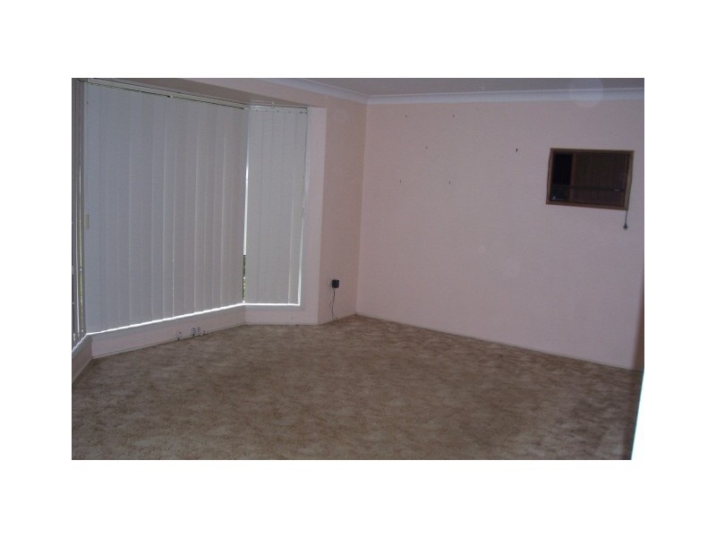 5 Bobuck Place, St Helens Park NSW 2560