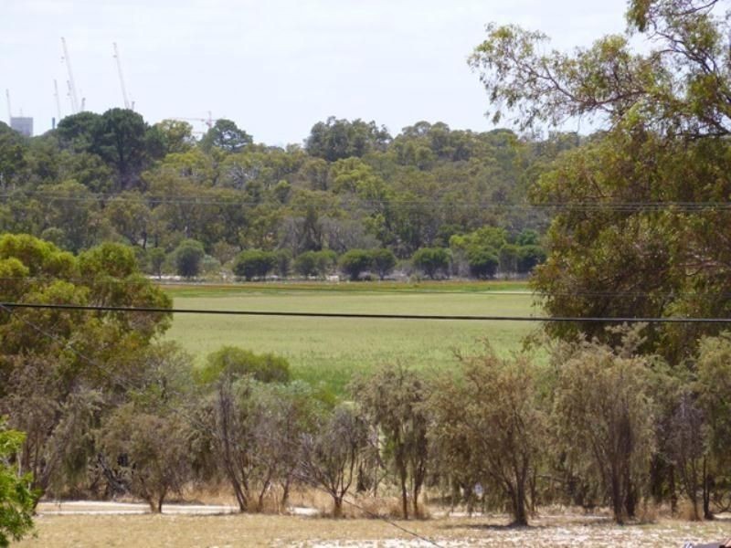 18 Monaco Avenue, North Lake WA 6163