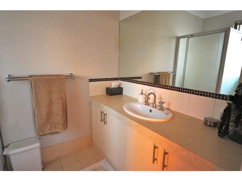 9 Woodside Loop, Beckenham WA 6107