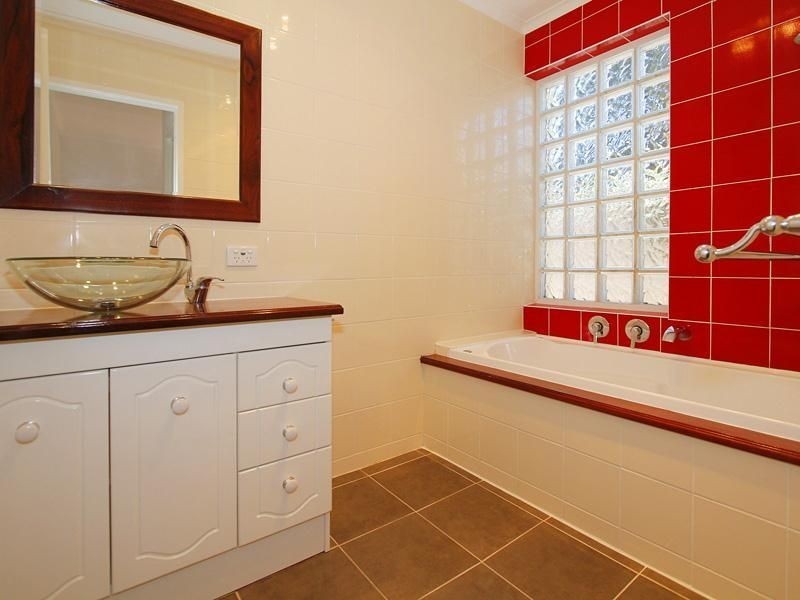 16 Barclay Road, Kardinya WA 6163