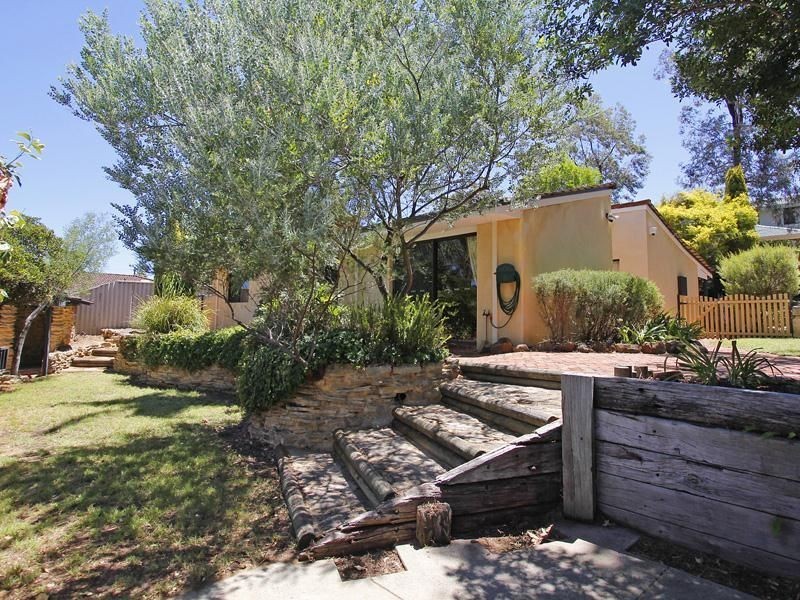 16 Barclay Road, Kardinya WA 6163