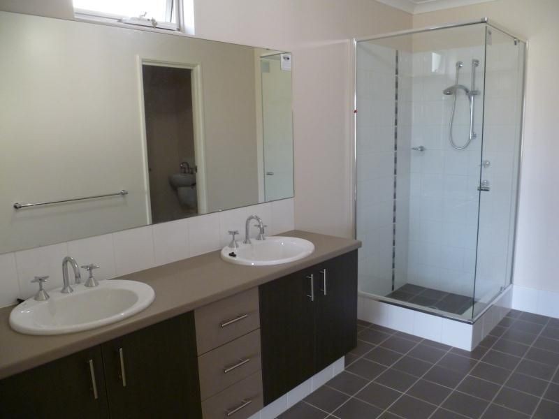 37 COLLEGE CORNER, O’connor WA 6163