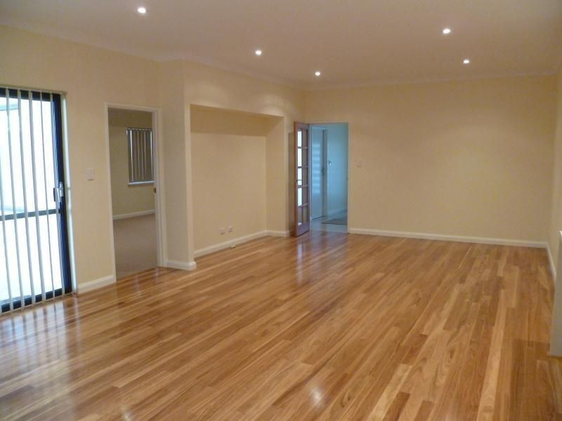 4 WARRU GARDENS, Success WA 6164