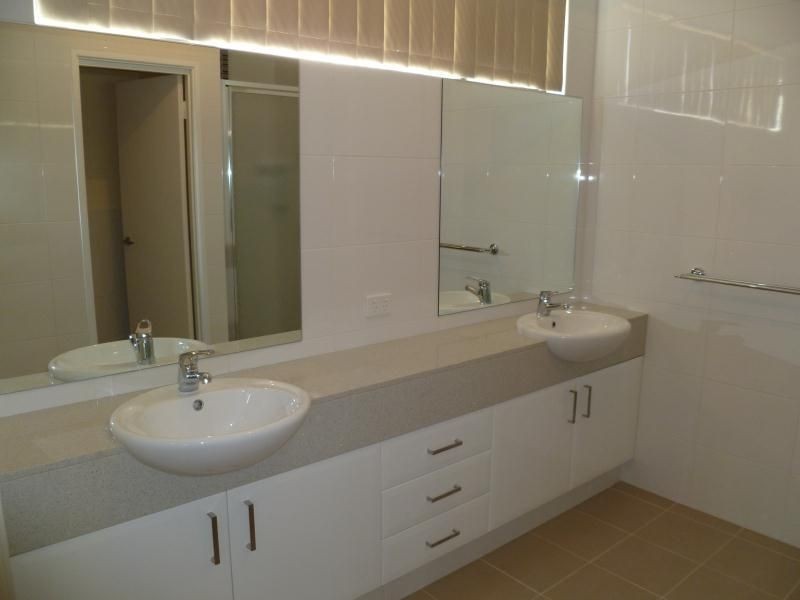 4 WARRU GARDENS, Success WA 6164