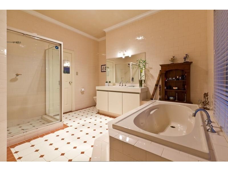 11A BATTYE ROAD, Kardinya WA 6163