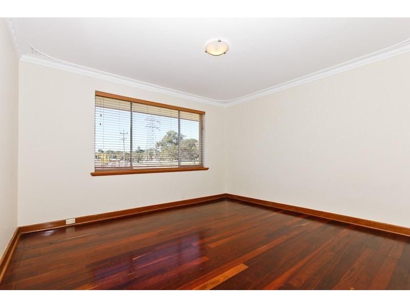 1 PAGNEIL COURT, Hamilton Hill WA 6163