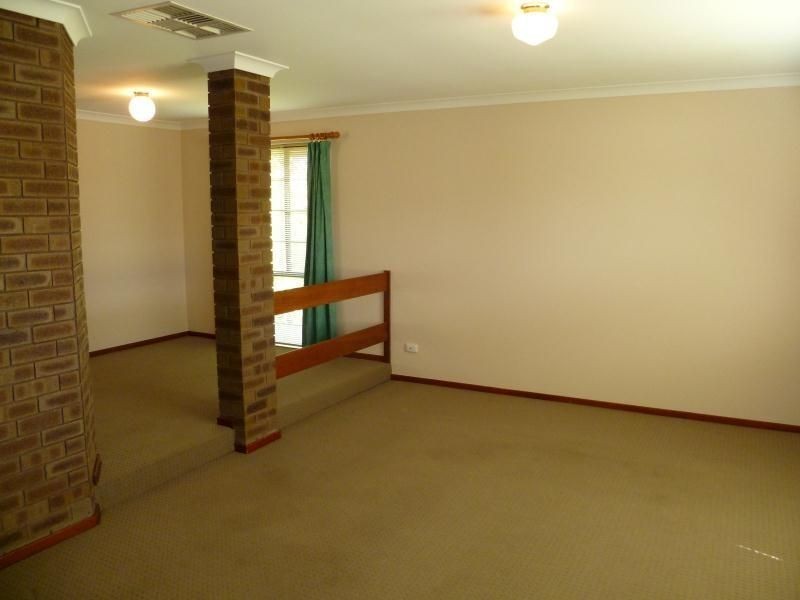 3 PATON PLACE, Samson WA 6163