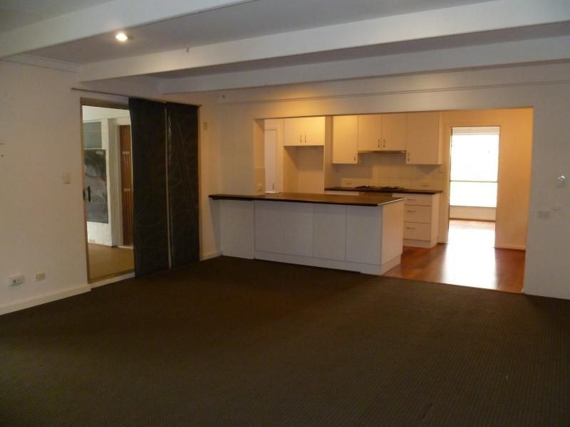 6 PAGNEIL COURT, Hamilton Hill WA 6163