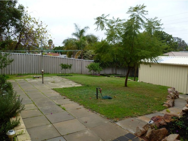 4 SEBASTIAN CRESCENT, Coolbellup WA 6163