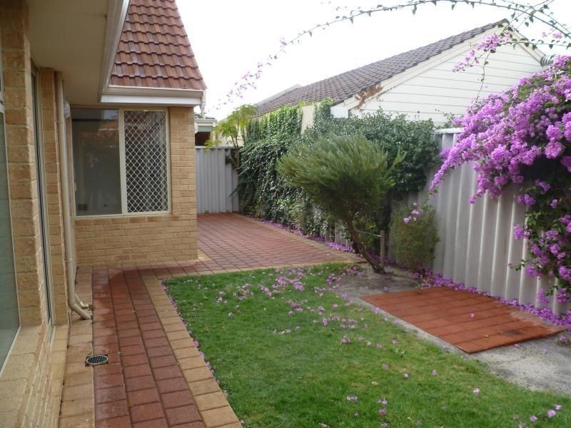 17 GOCHEAN AVENUE, Bentley WA 6102