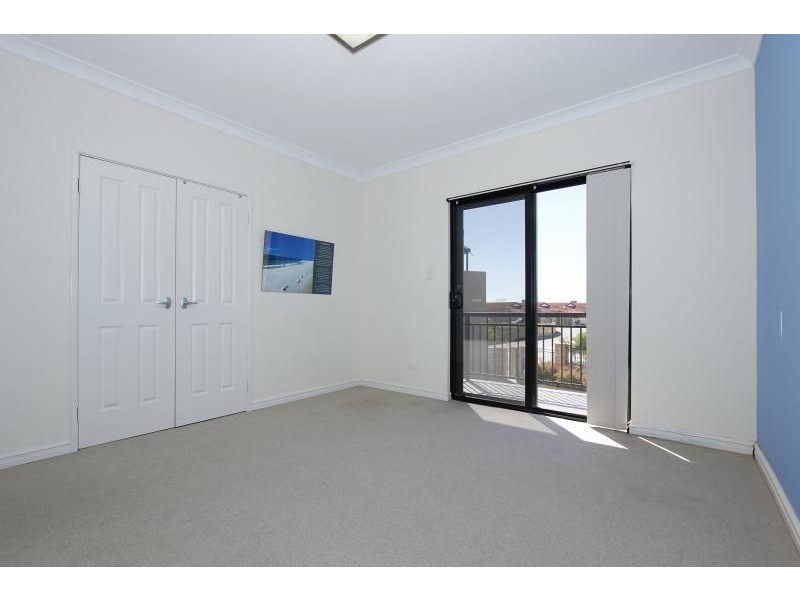 4/7 BELLION DRIVE, Hamilton Hill WA 6163