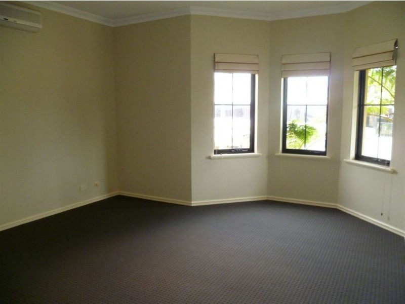 3 BIRCHGROVE COURT, Bibra Lake WA 6163