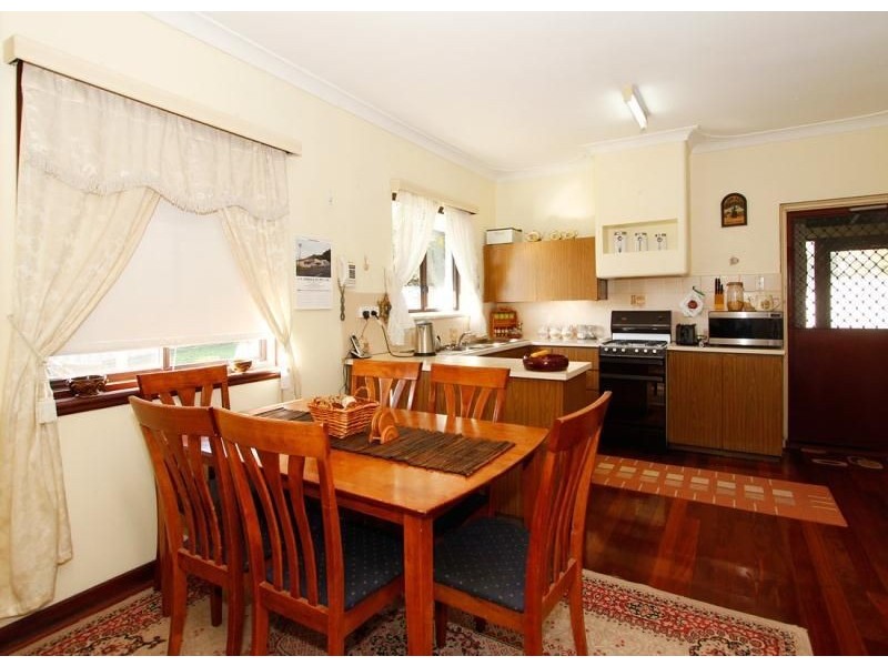 2 COLLICK STREET, Hilton SA 5033