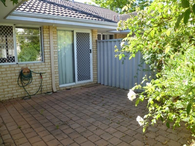 2/7 BUTLER STREET, Willagee WA 6156