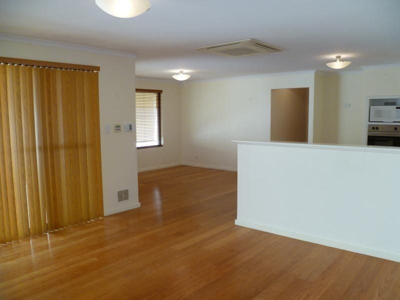 25A MADDEN WAY, Brentwood WA 6153