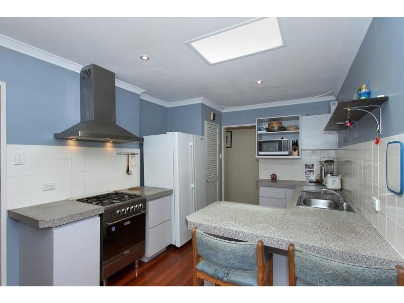 5 THOMAS WAY, Kardinya WA 6163