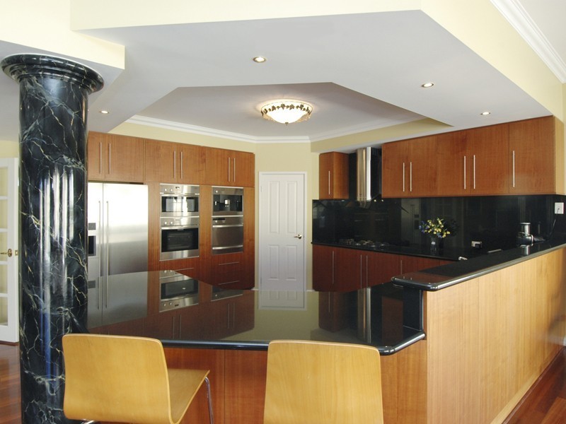 66 Le Souef Drive, Kardinya WA 6163