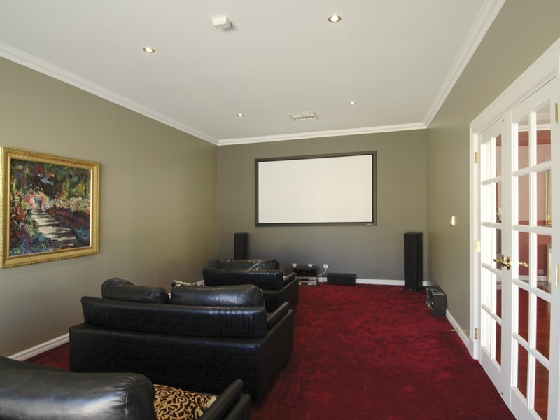 66 Le Souef Drive, Kardinya WA 6163