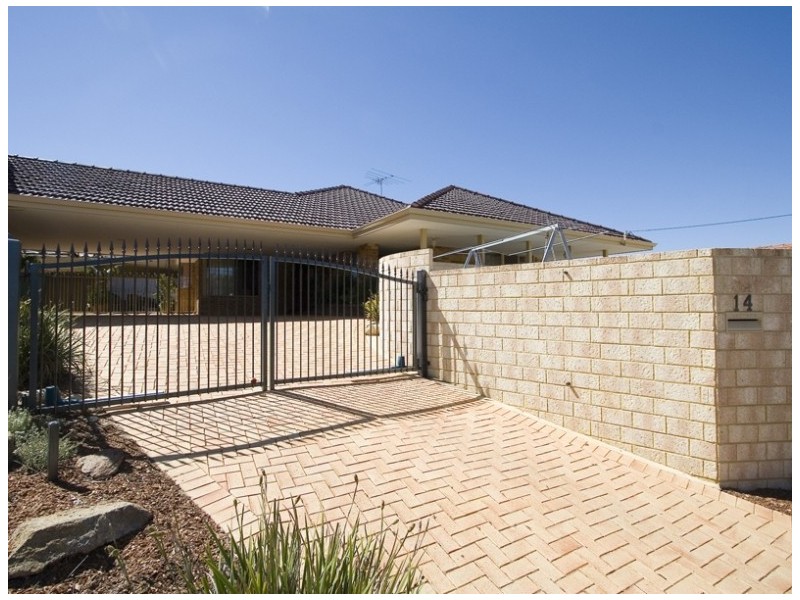 14 Berkshire Place, Kardinya WA 6163