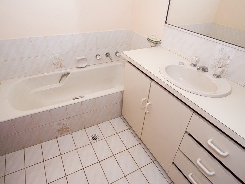 14 Berkshire Place, Kardinya WA 6163