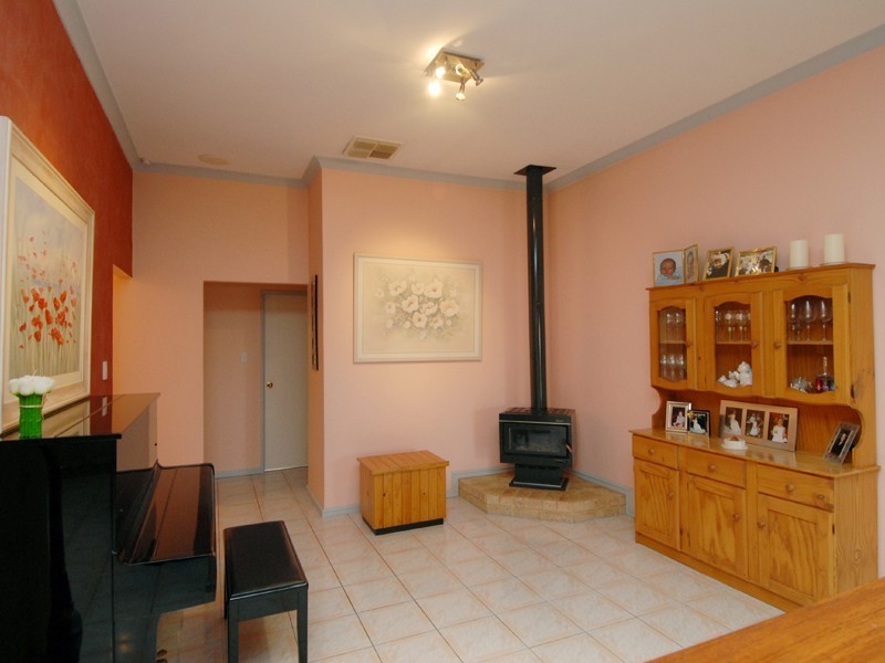 Lot 300 Vol 1796 Folio 364 Plan 16174 Kingston Place, Kardinya WA 6163