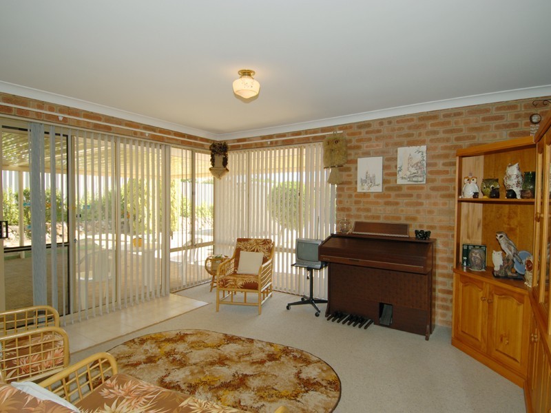 4 Jose Court, Samson WA 6163